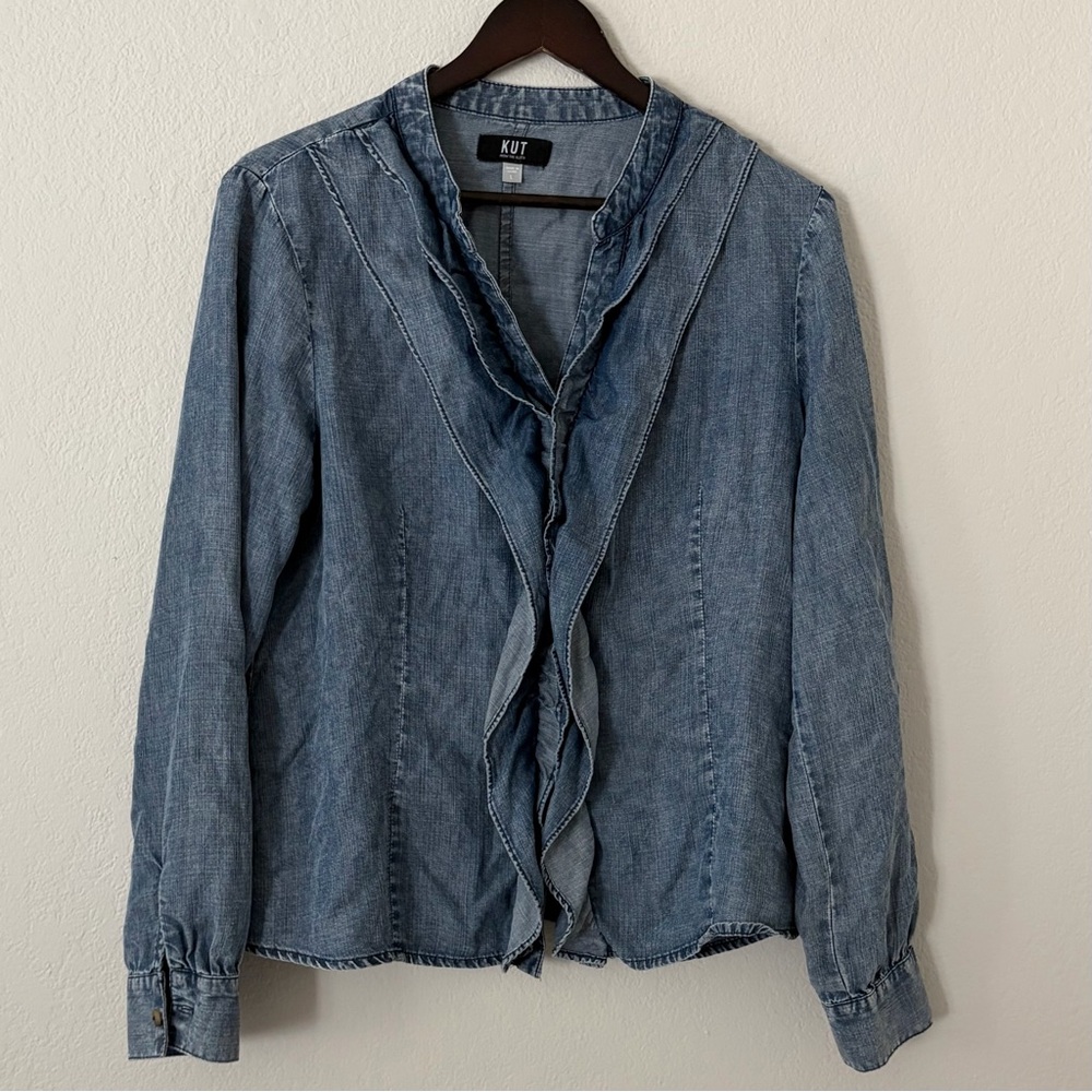 KUT From The Kloth Chambray Ruffle Button Down Blouse L - Picture 2 of 7